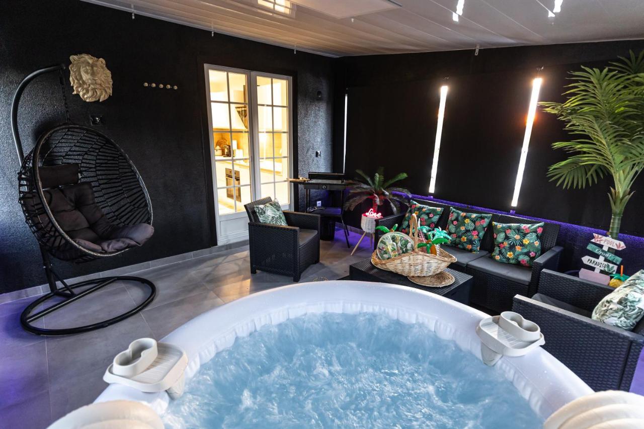 Dynasty Home Spa Appartement 100M2 Jacuzzi Terrasse ホルツハイム エクステリア 写真